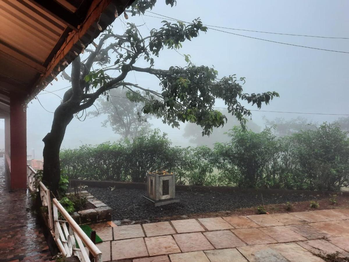Junglee Nest Holiday Home & Huts Mahabaleshwar Bagian luar foto