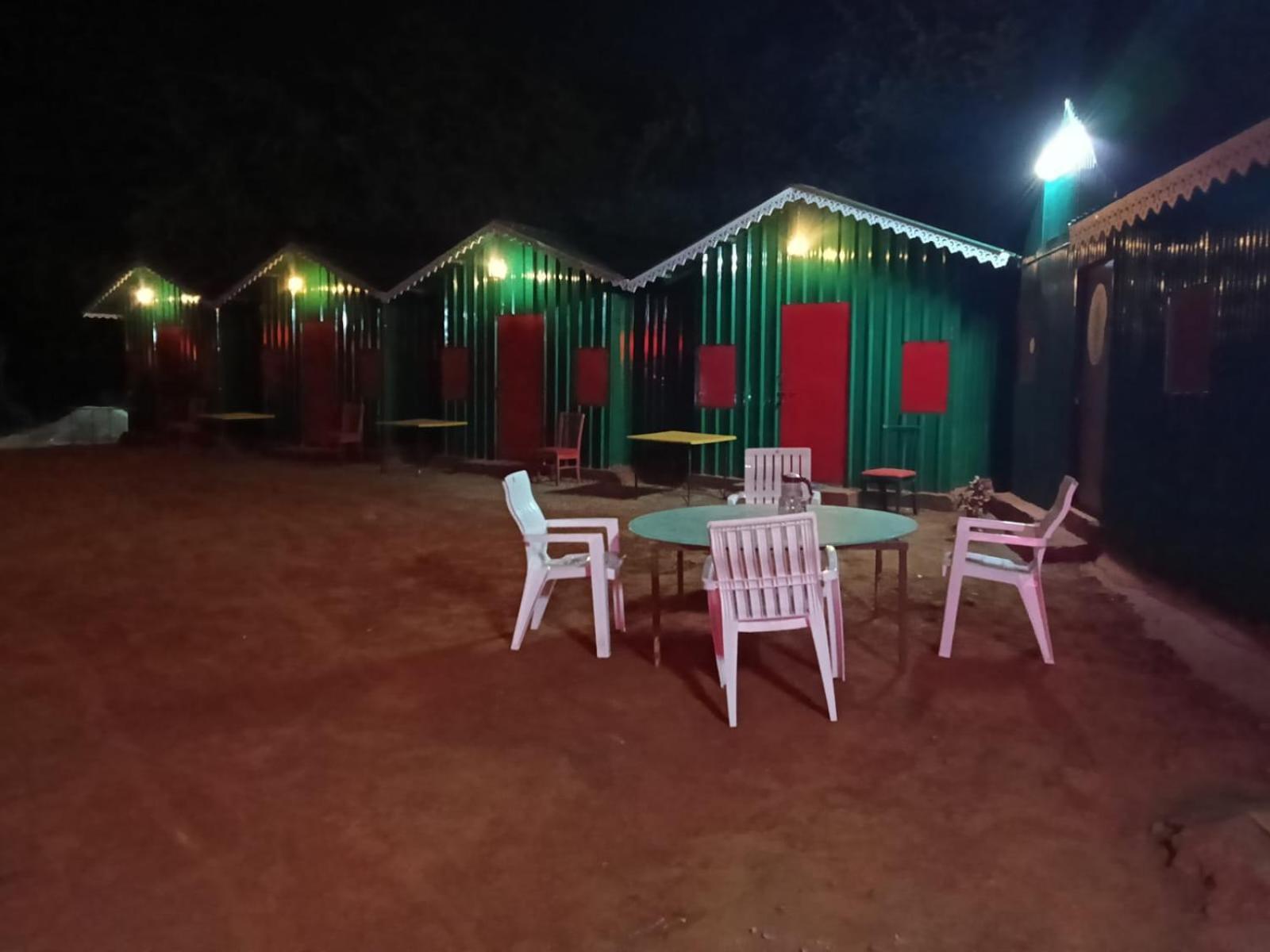 Junglee Nest Holiday Home & Huts Mahabaleshwar Bagian luar foto